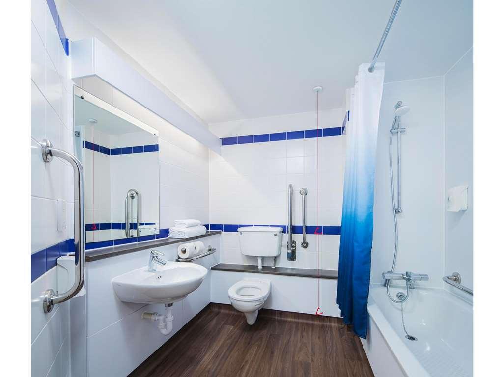 Travelodge London City Airport Habitación foto